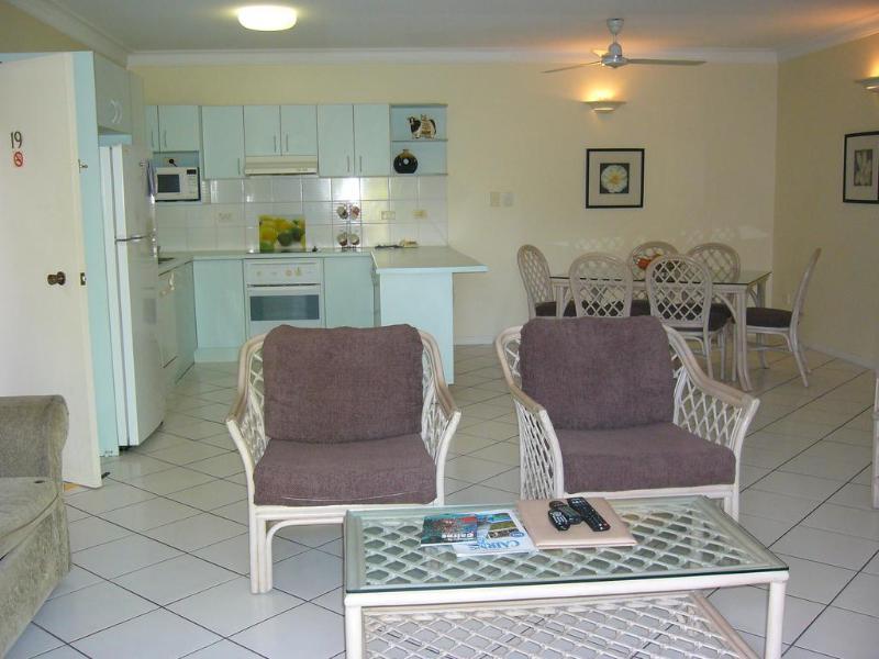 Koala Court Holiday Apartments Cairns Buitenkant foto