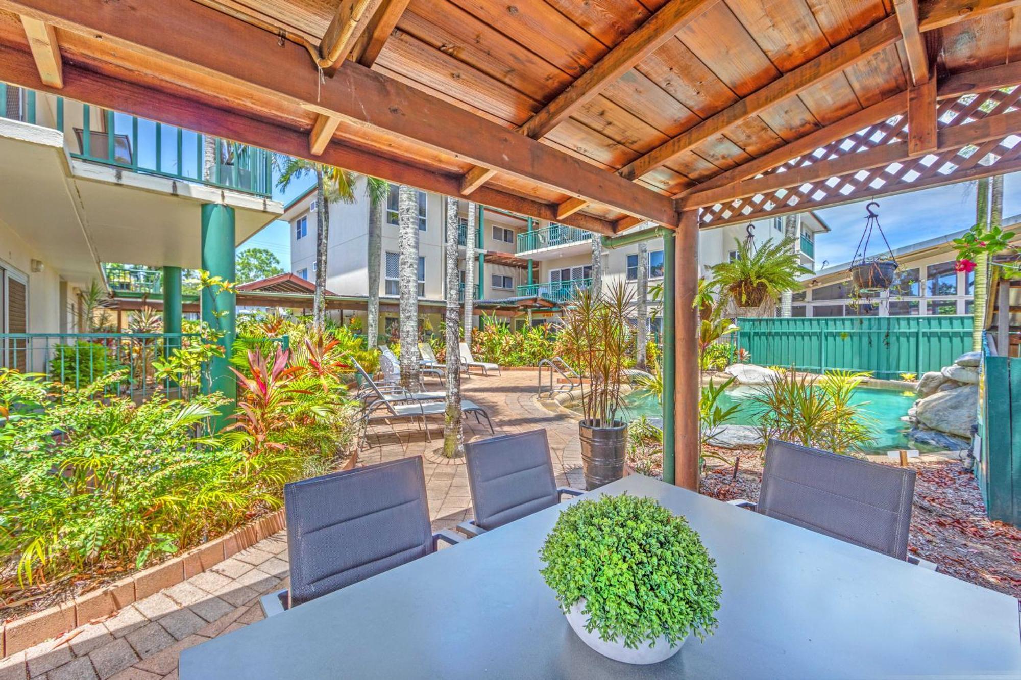 Koala Court Holiday Apartments Cairns Buitenkant foto